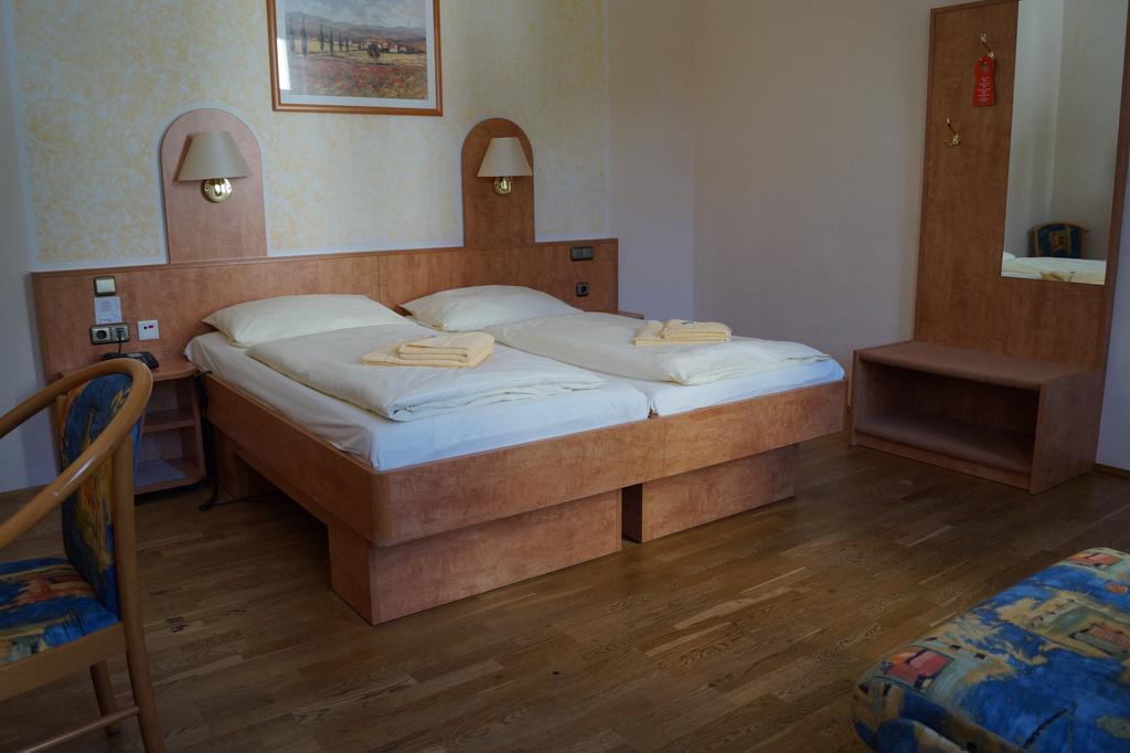 Schlosshotel Am Hainich Behringen  Room photo